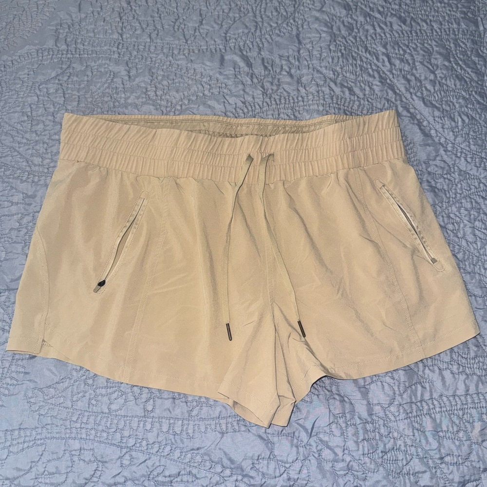 🔥3/$15 All in Motion Women's Beige Mid Rise Athletic Shorts 3.5” inseam plus XXL